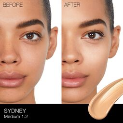 Pure Radiant Tinted Moisturiser SPF 30/PA+++