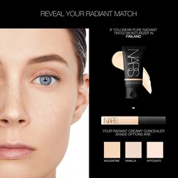 Pure Radiant Tinted Moisturiser SPF 30/PA+++