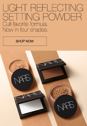LIGHT REFLECTING SETTING POWDER. Cult-favorite formula. Now in four shades.