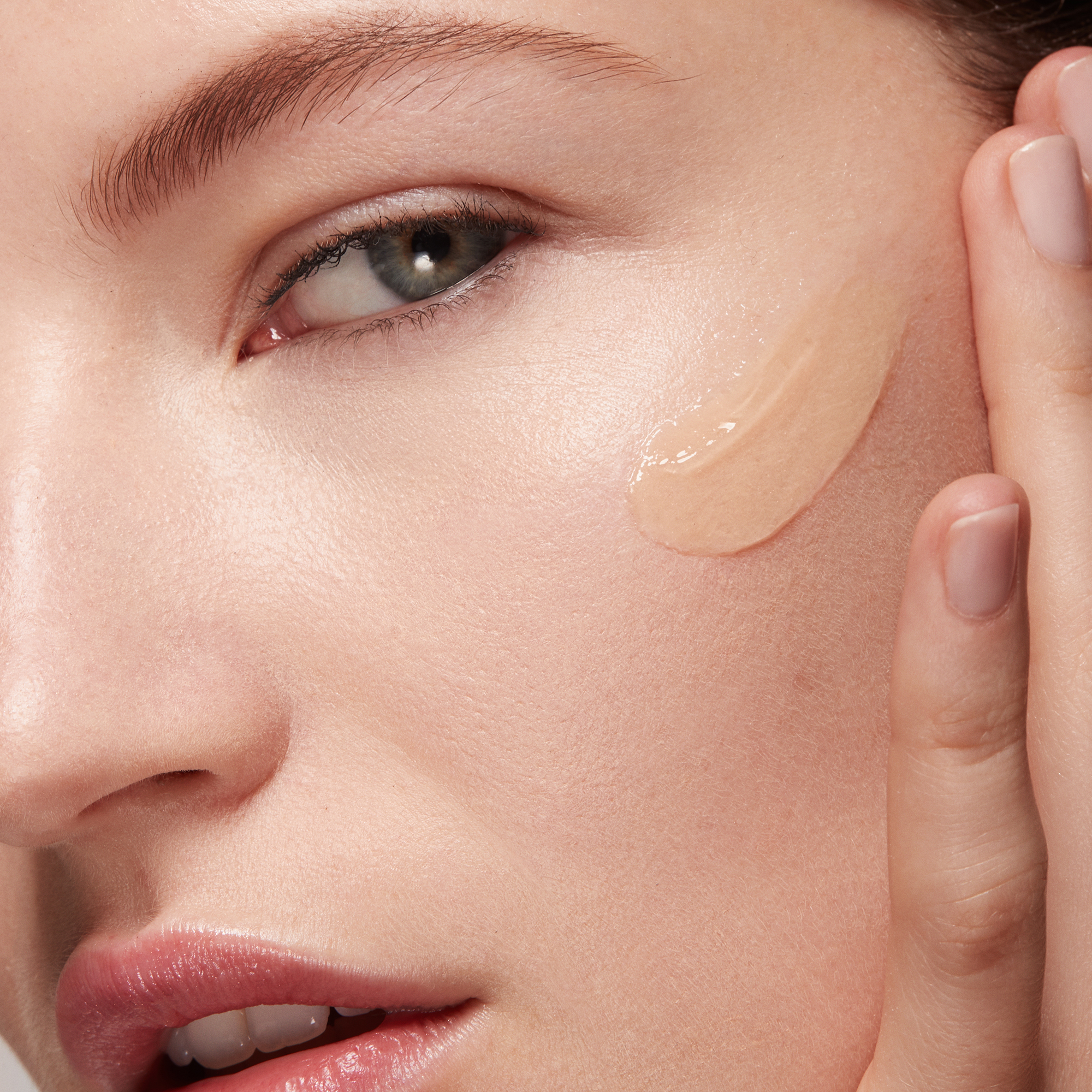 LIGHT REFLECTING RESTORATIVE NIGHT TREATMENT